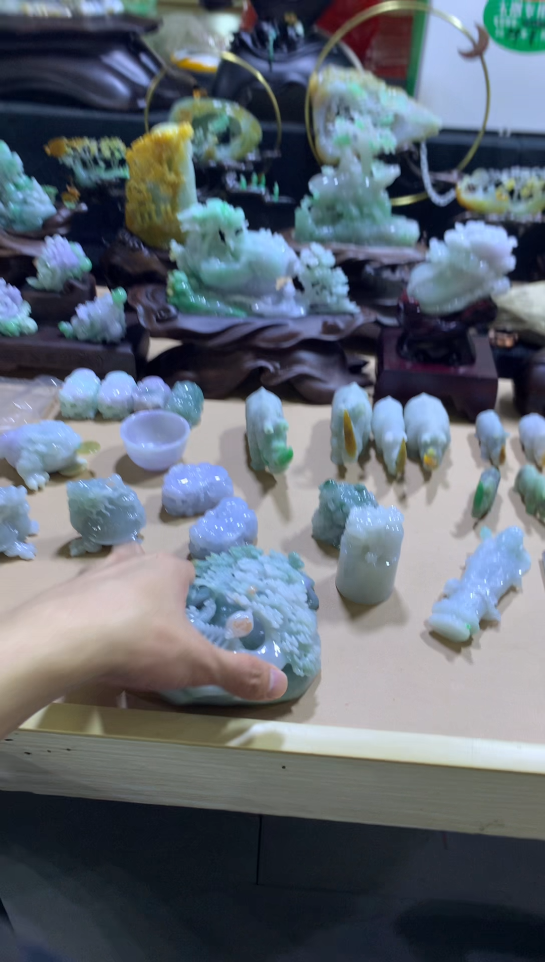 翡翠挂件未镶嵌用****7翡翠摆件