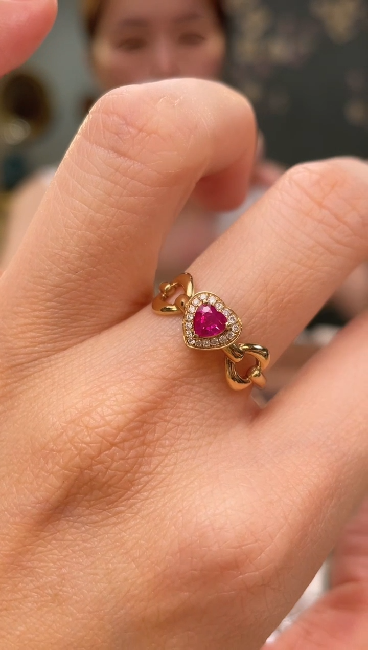 红宝石戒指18K金镶嵌缅甸主石：0.31ct
