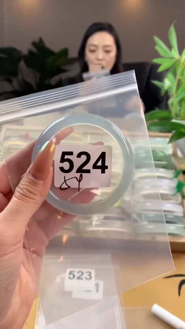 【闪购商品】玛瑙/玉髓手镯未镶嵌524