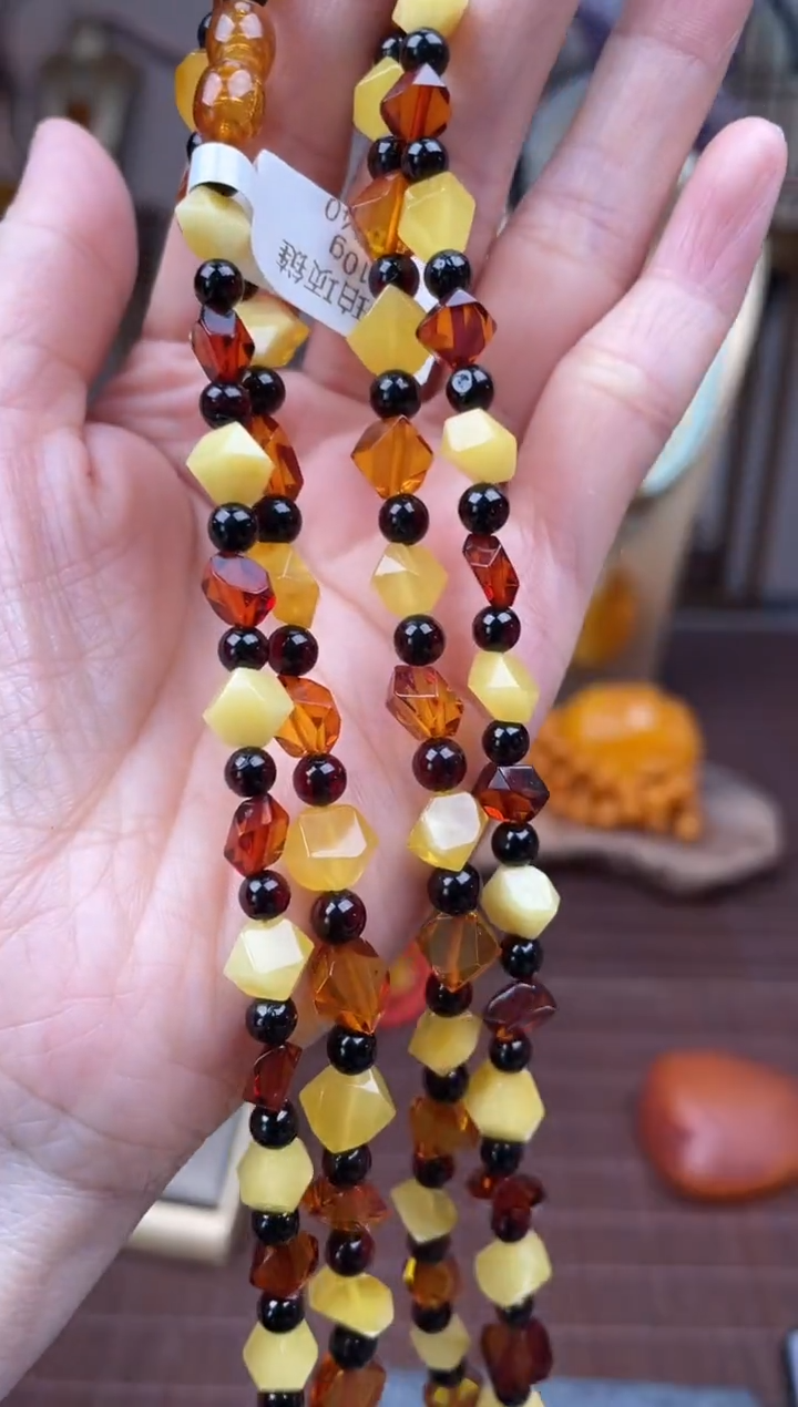 未镶嵌琥珀裸石首饰 假1赔4 （多样性发货1件