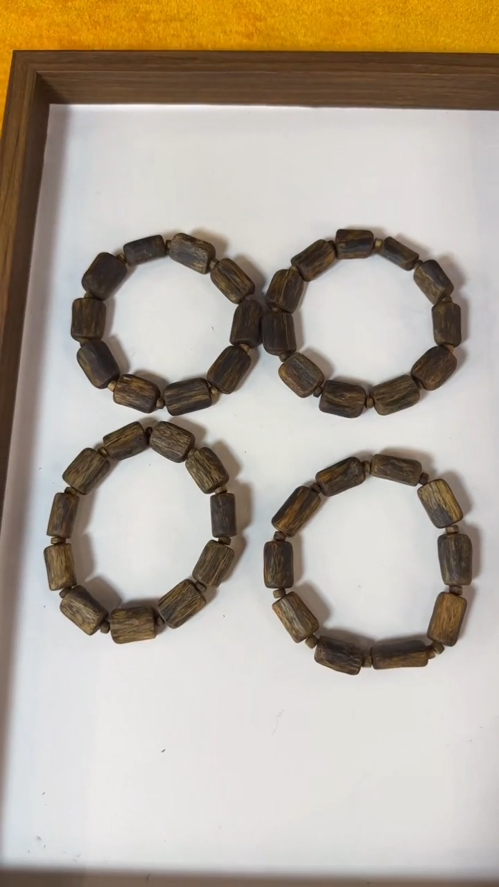 【闪购商品】沉香手串454028白棋99沉树心油多样发其一