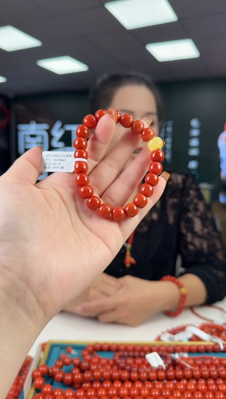 未镶嵌珠串南红玛瑙多样发其一/10/9809900580