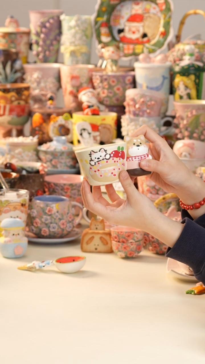 摆件陶景德镇釉下彩手绘设计师款陶瓷