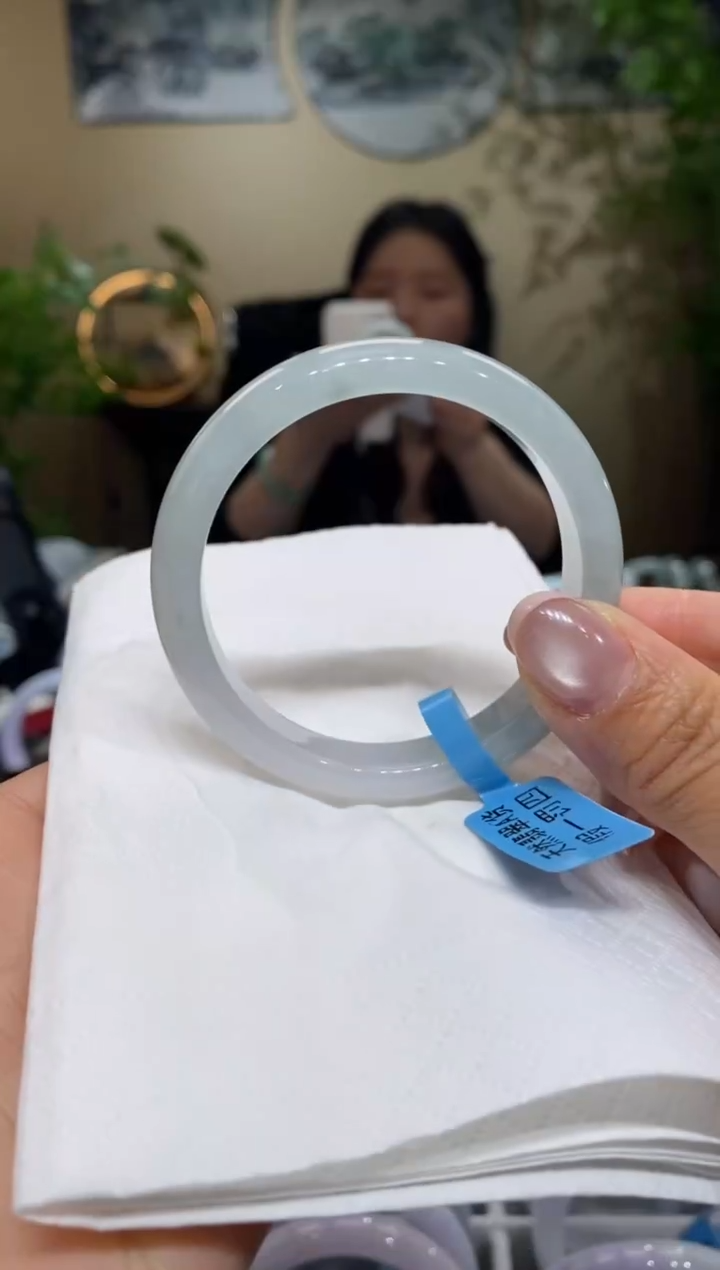【闪购商品】翡翠手镯未镶嵌翡翠