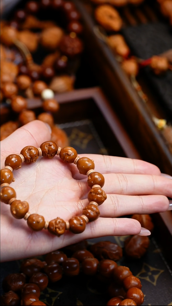 【闪购商品】橄榄核吊坠苏工橄榄核