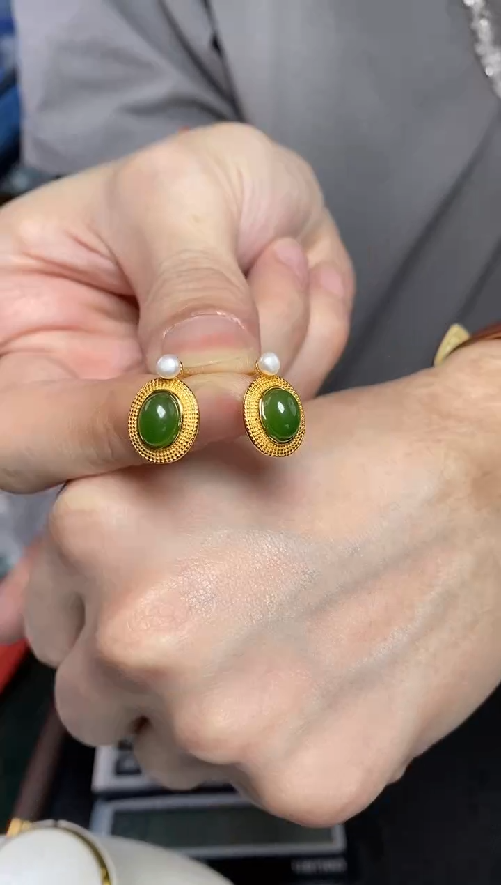 银S925镶嵌和田玉耳饰EZ4237