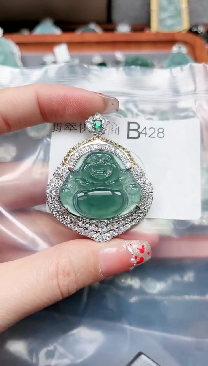 【闪购商品】翡翠颈饰未镶嵌428赠皮绳