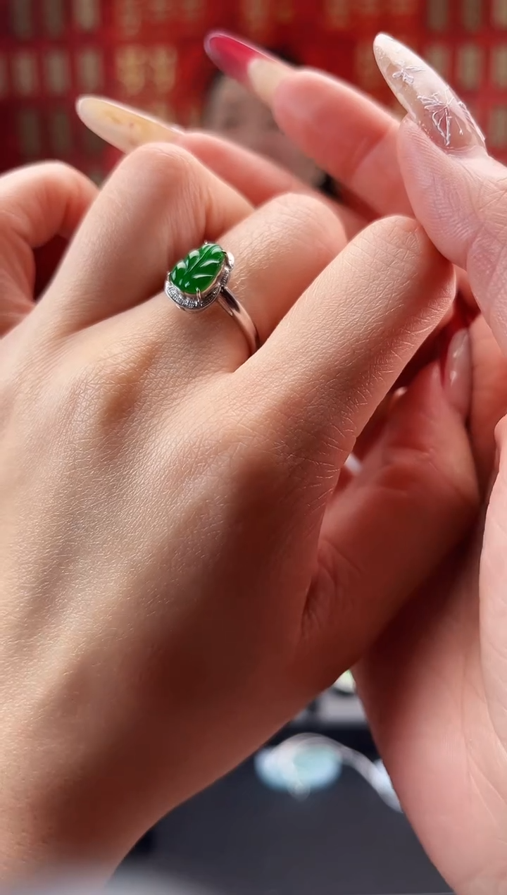 【闪购商品】翡翠戒指18K金镶嵌戒指
