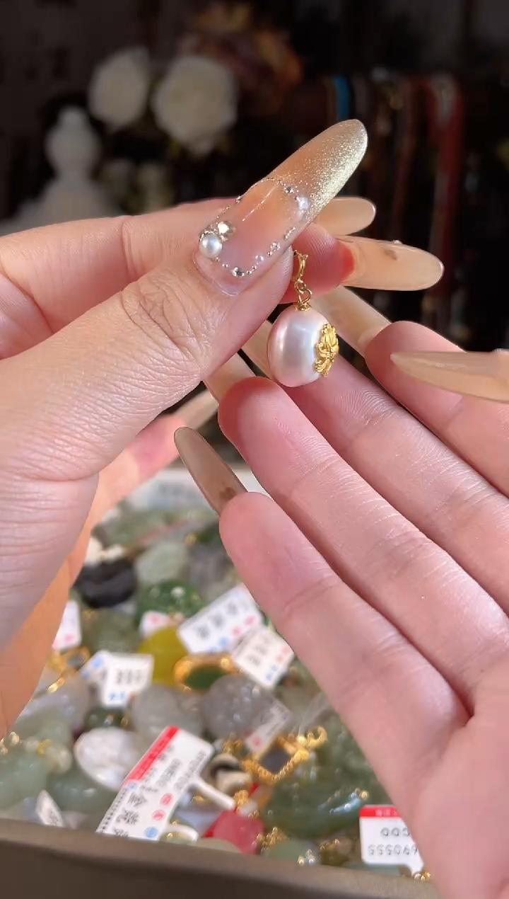 【闪购商品】淡水珍珠吊坠(不含链)银S925镶嵌多样性发货其一