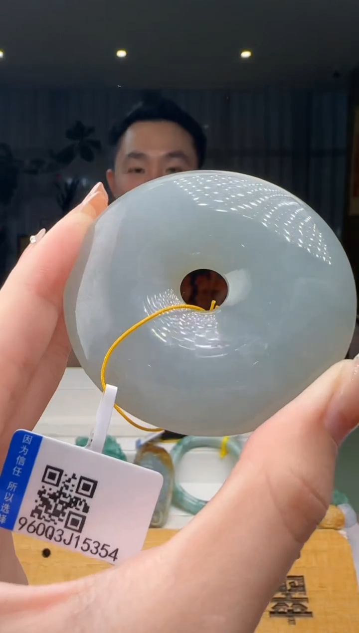 【闪购商品】翡翠吊坠(不含链)未镶嵌CC@@960Q3J15354