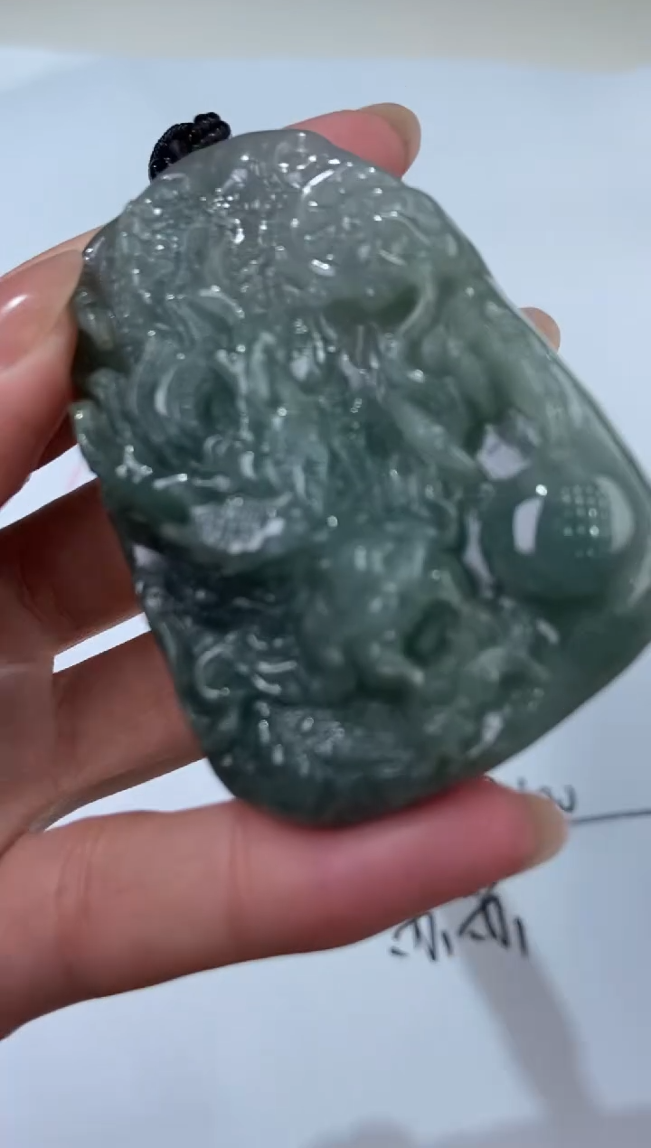 【闪购商品】翡翠未镶嵌颈饰2204204  