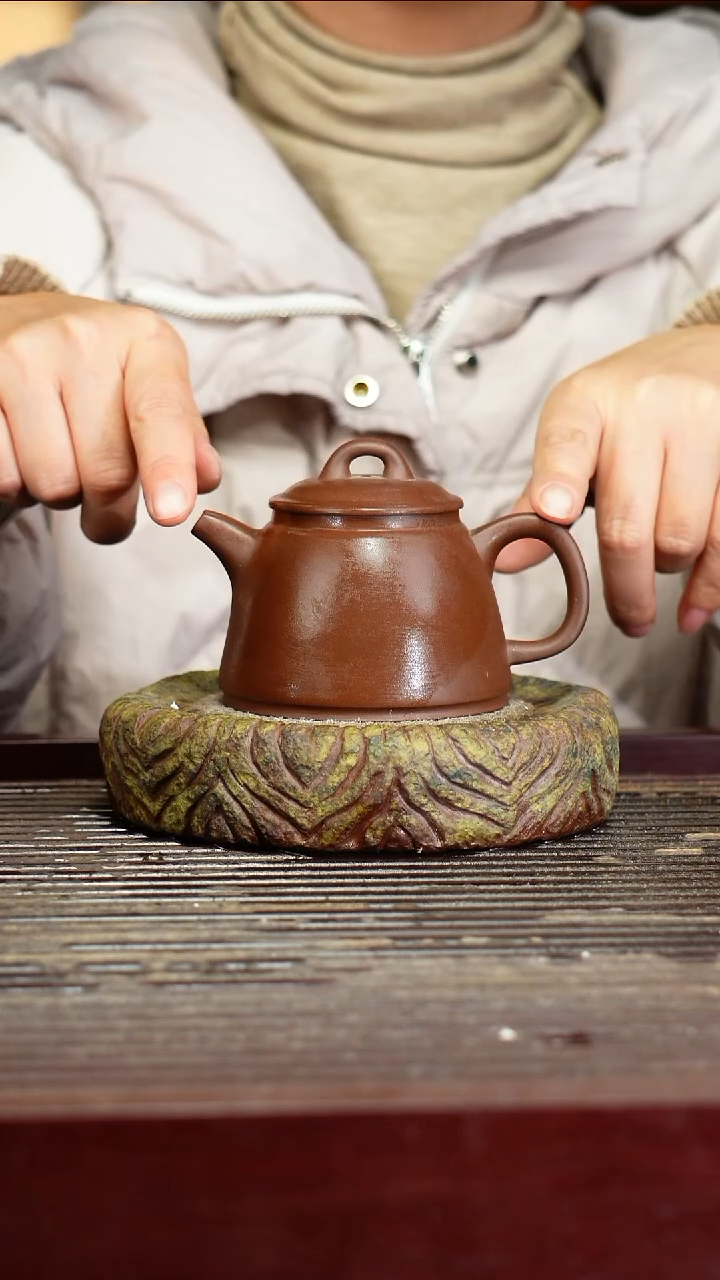 宜兴原矿紫砂壶茶壶宜兴原矿紫砂壶茶壶180C