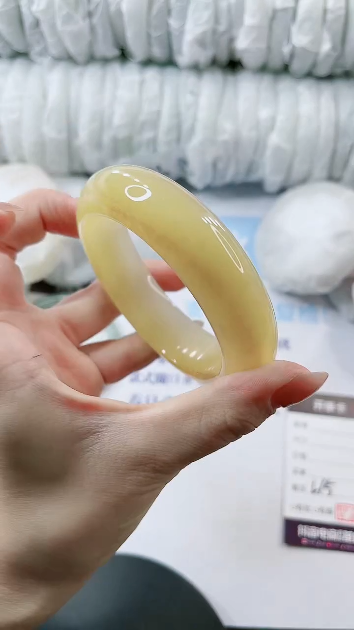【闪购商品】石英质玉手镯未镶嵌多样性发货L15