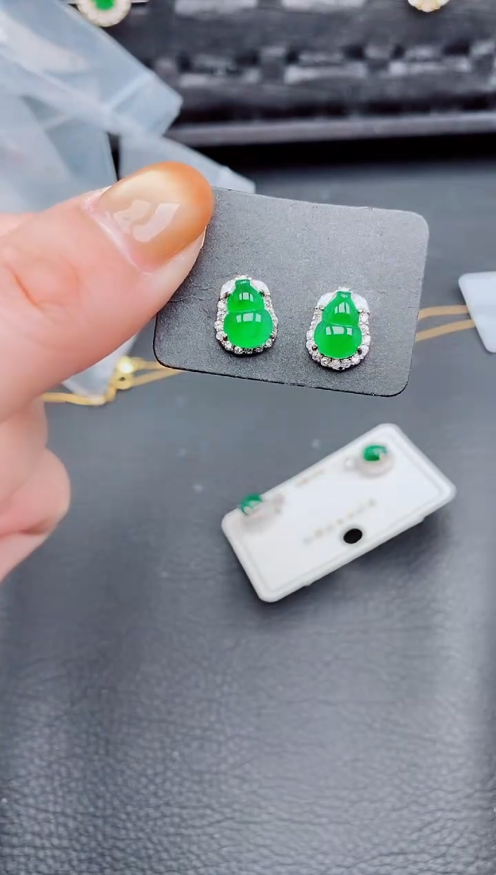 【闪购商品】翡翠耳饰银S925镶嵌天然a货翡翠441