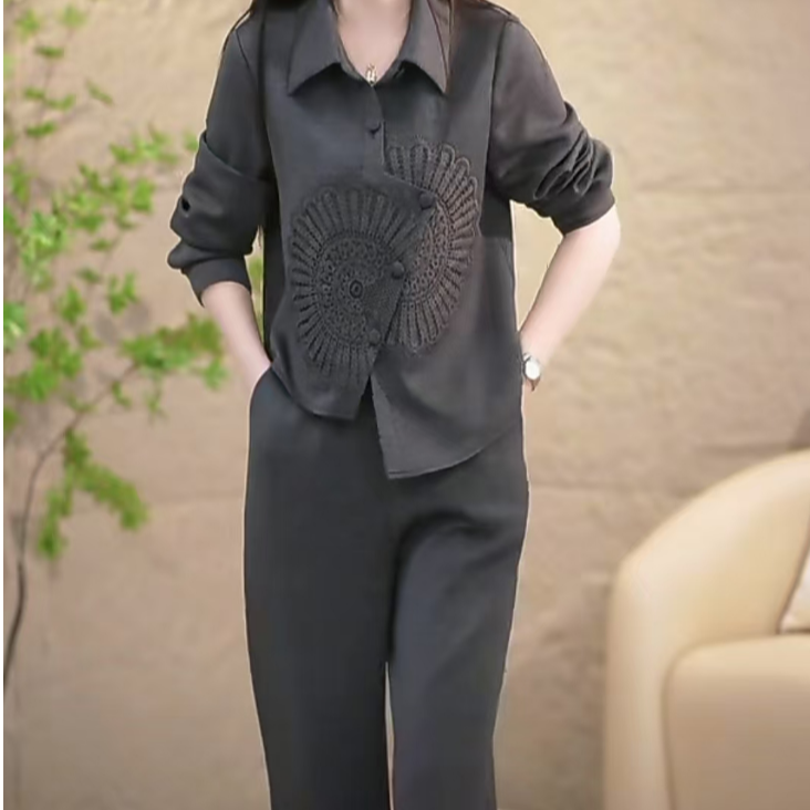 CL气质百搭2025春季爆款时尚绣花翻领显瘦长裤两件套套装