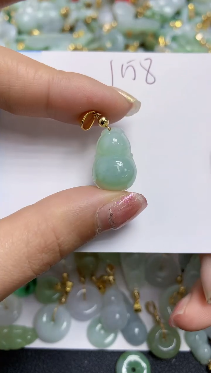 【闪购商品】翡翠颈饰合金天然翡翠A货