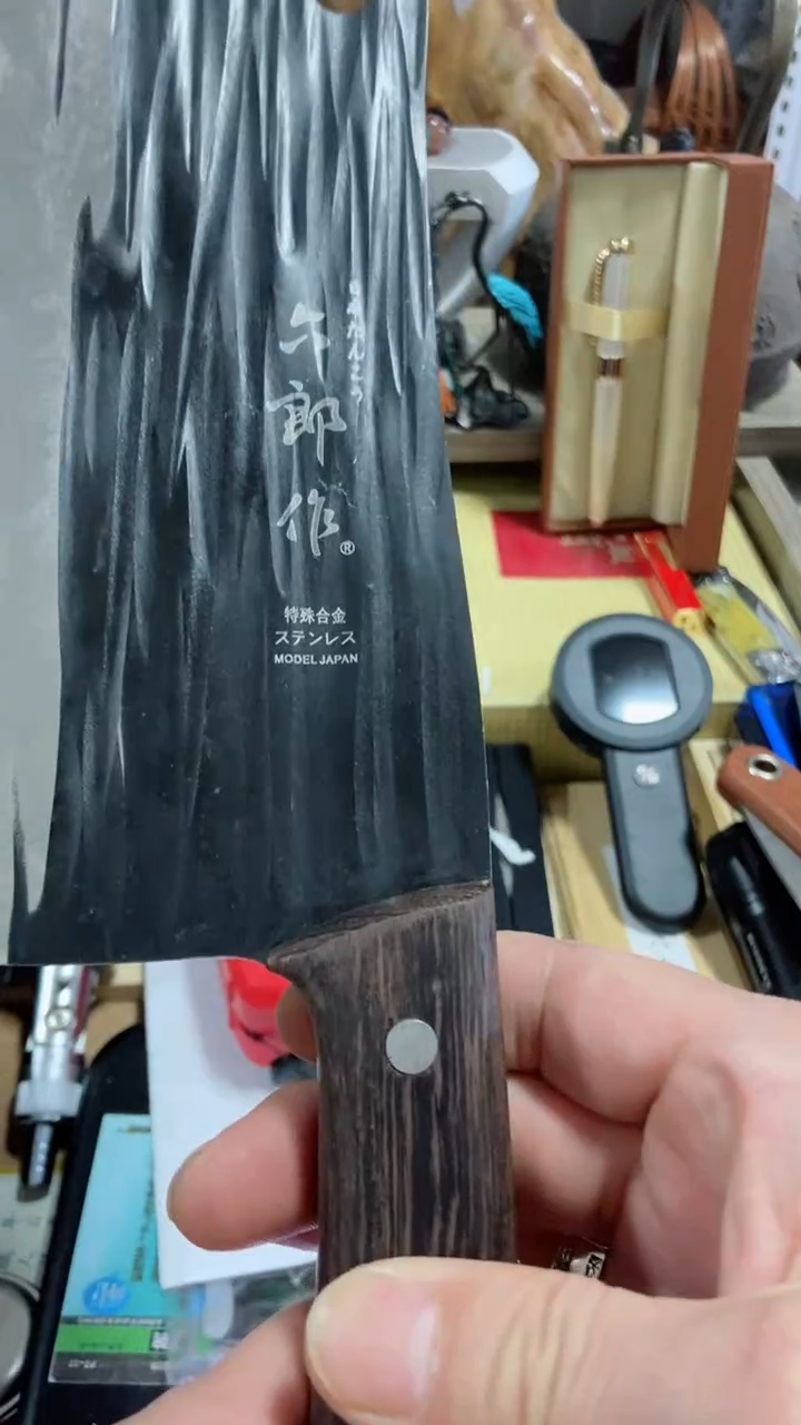 瓷片闪购商品  如图所示