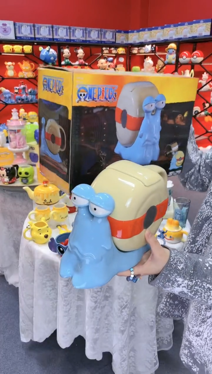 【闪购商品】.@@海贼王电话虫水壶（原盒）