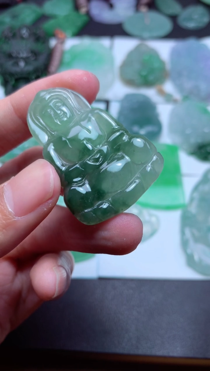 【闪购商品】翡翠颈饰未镶嵌天然翡翠