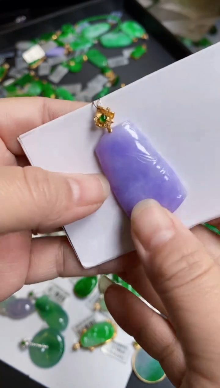 【闪购商品】翡翠颈饰18K金镶嵌竹子