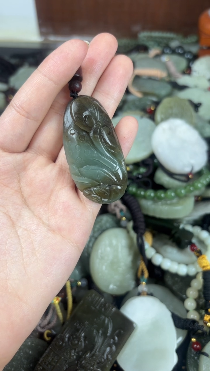 【闪购商品】和田玉颈饰未镶嵌1