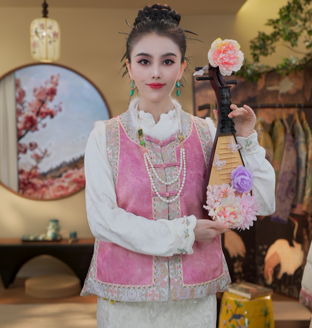 《香妃-马甲》1061显气质2025春秋冬新款重工刺绣马甲背心