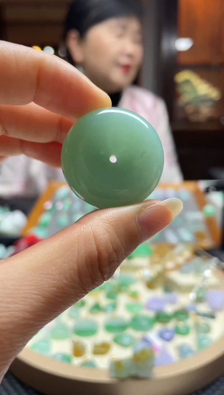 【闪购商品】翡翠颈饰未镶嵌大肥扣