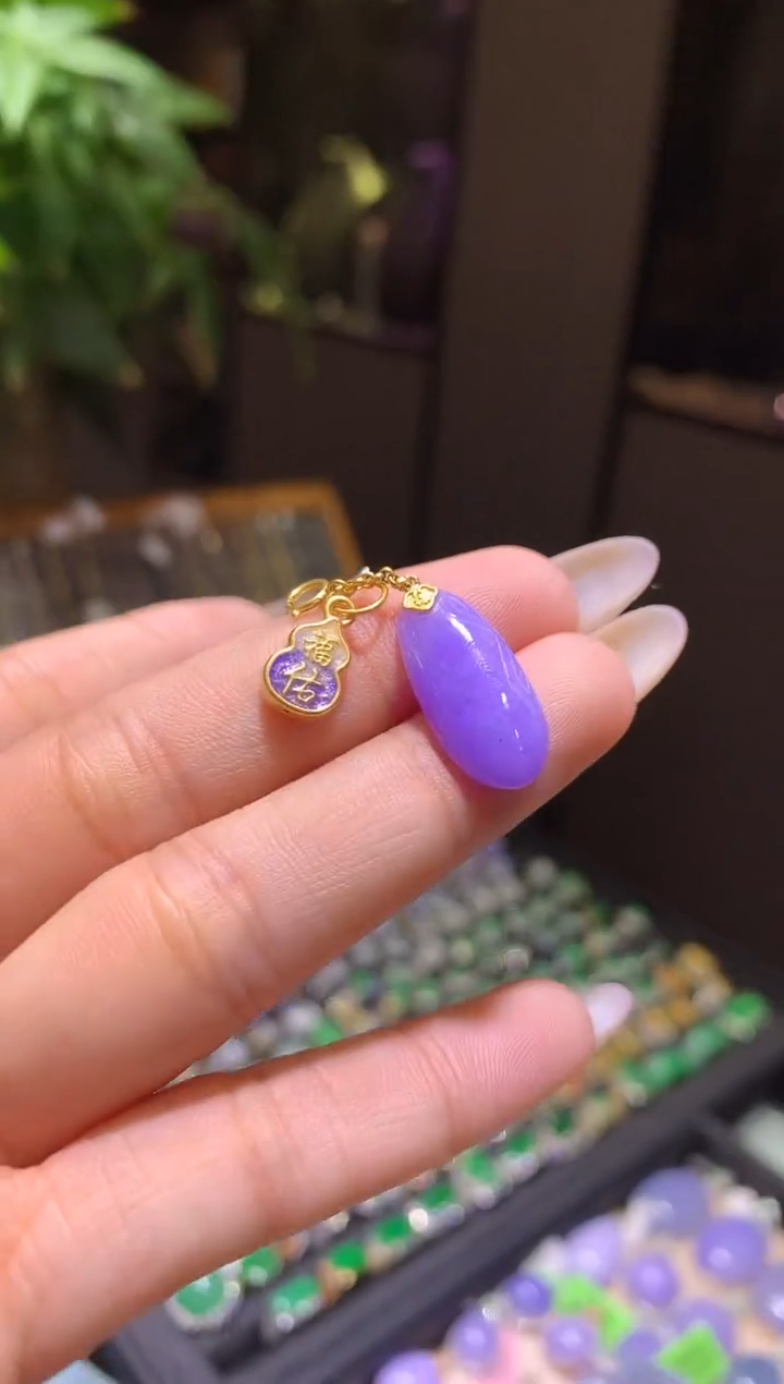 【闪购商品】翡翠吊坠(不含链)18K金镶嵌福瓜