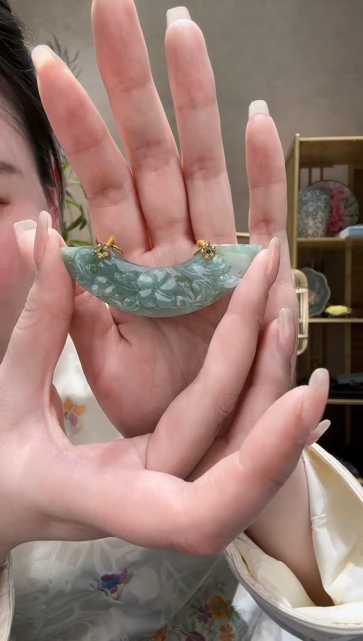 【闪购商品】翡翠颈饰未镶嵌吊坠