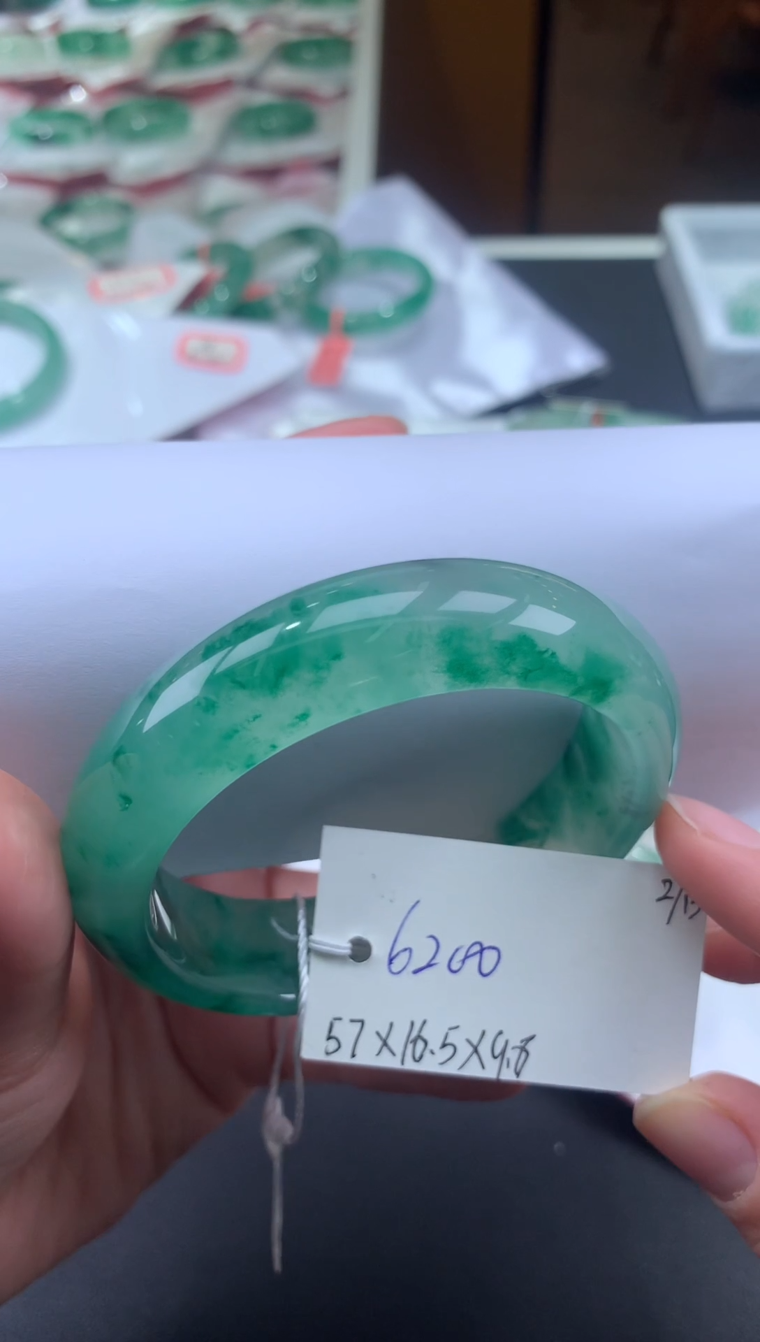 【闪购商品】石英质玉手镯未镶嵌天然玉石非洲翠手镯