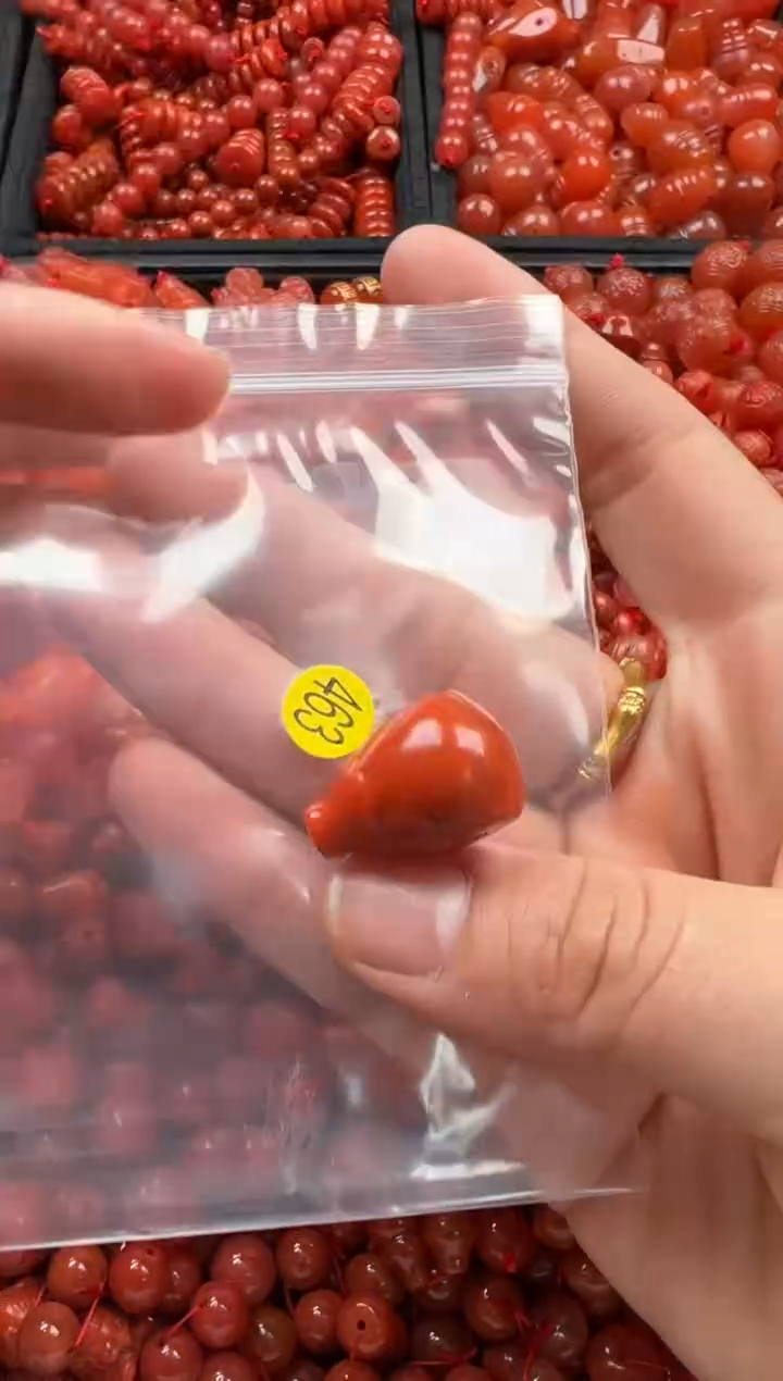 【闪购商品】南红玛瑙颈饰未镶嵌1