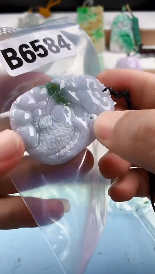 翡翠未镶嵌颈饰天然翡翠吊坠挂件