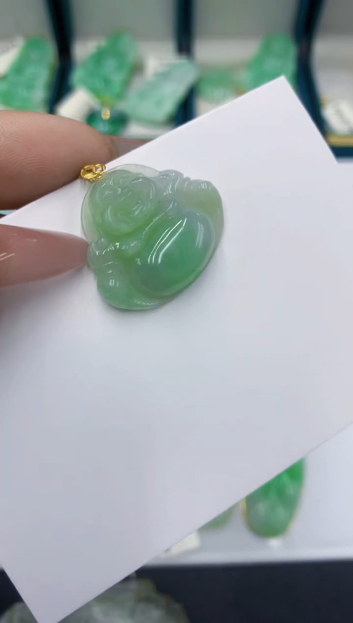 颈饰18K金镶嵌翡翠11111
