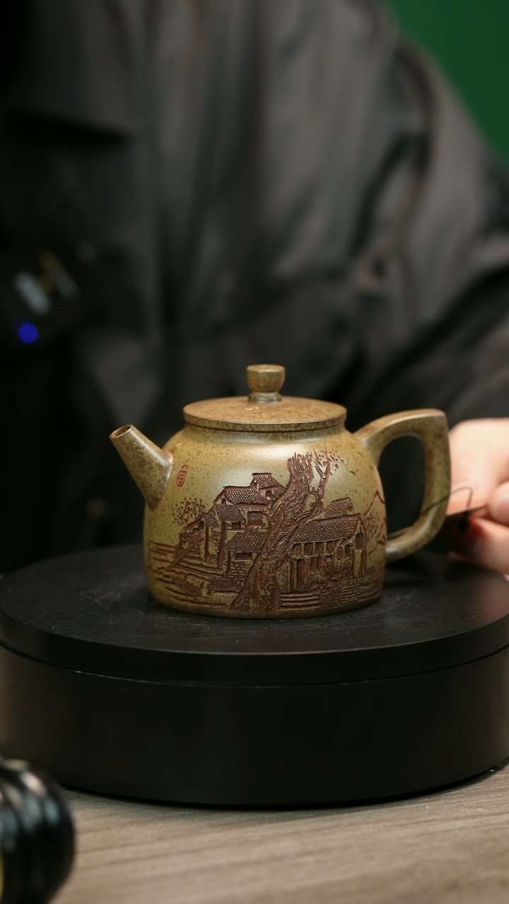 茶壶紫砂他****.H2321李琴段泥江南古树渔罩