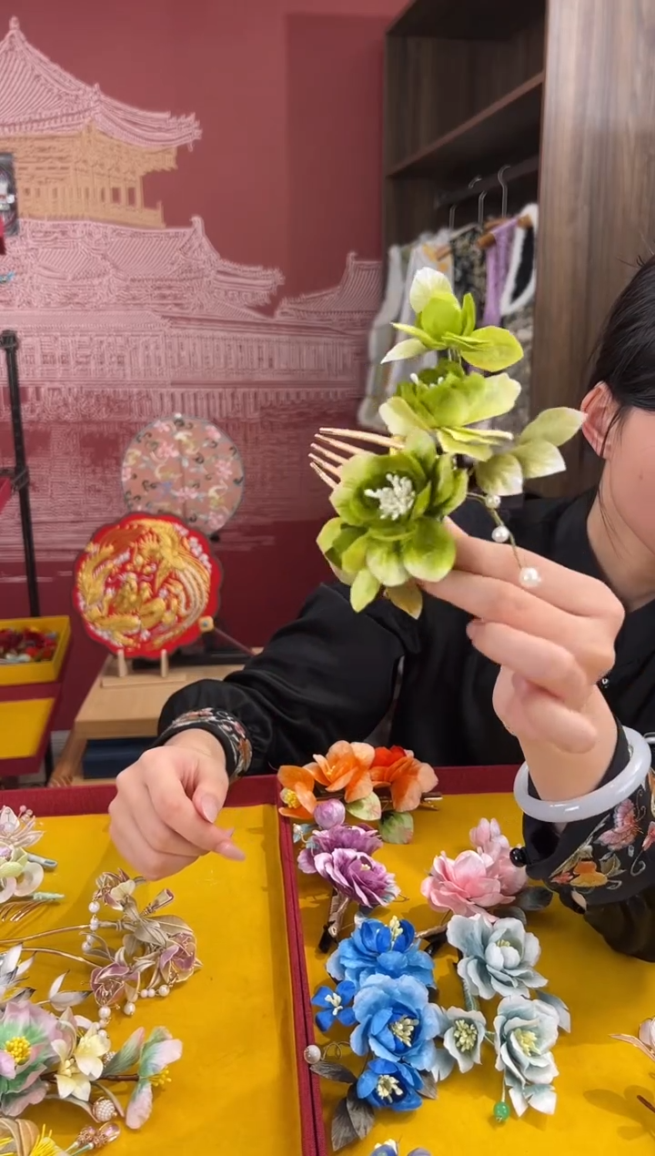 【闪购商品】刺绣非遗绒花（发饰）