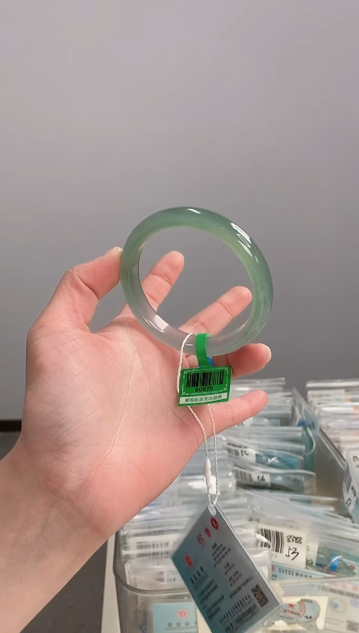 【闪购商品】玛瑙/玉髓手镯未镶嵌58圈