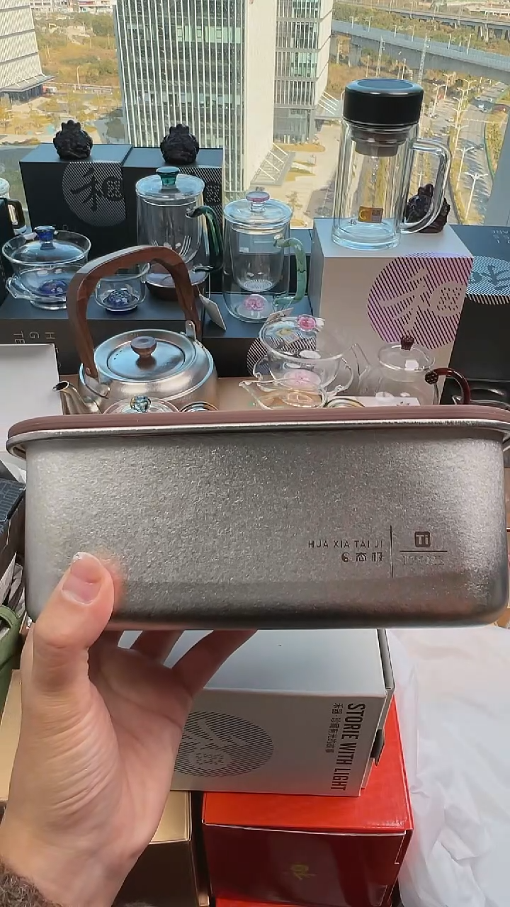 @@态极纯钛餐盒银色