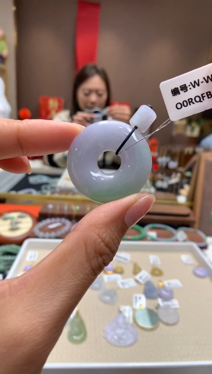 【闪购商品】翡翠颈饰未镶嵌甜甜圈