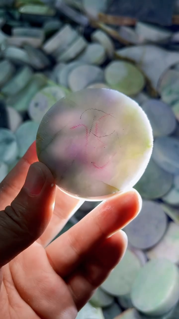 【闪购商品】翡翠挂件未镶嵌A货康壹259