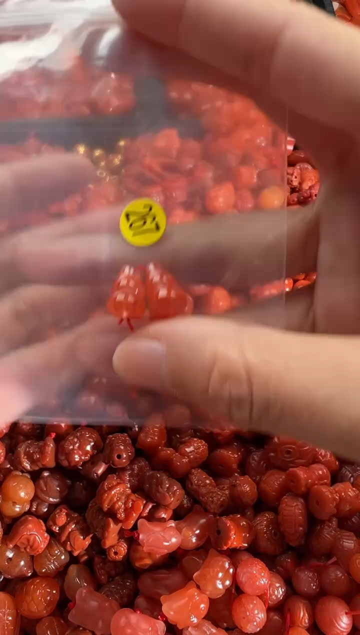 【闪购商品】南红玛瑙颈饰未镶嵌1