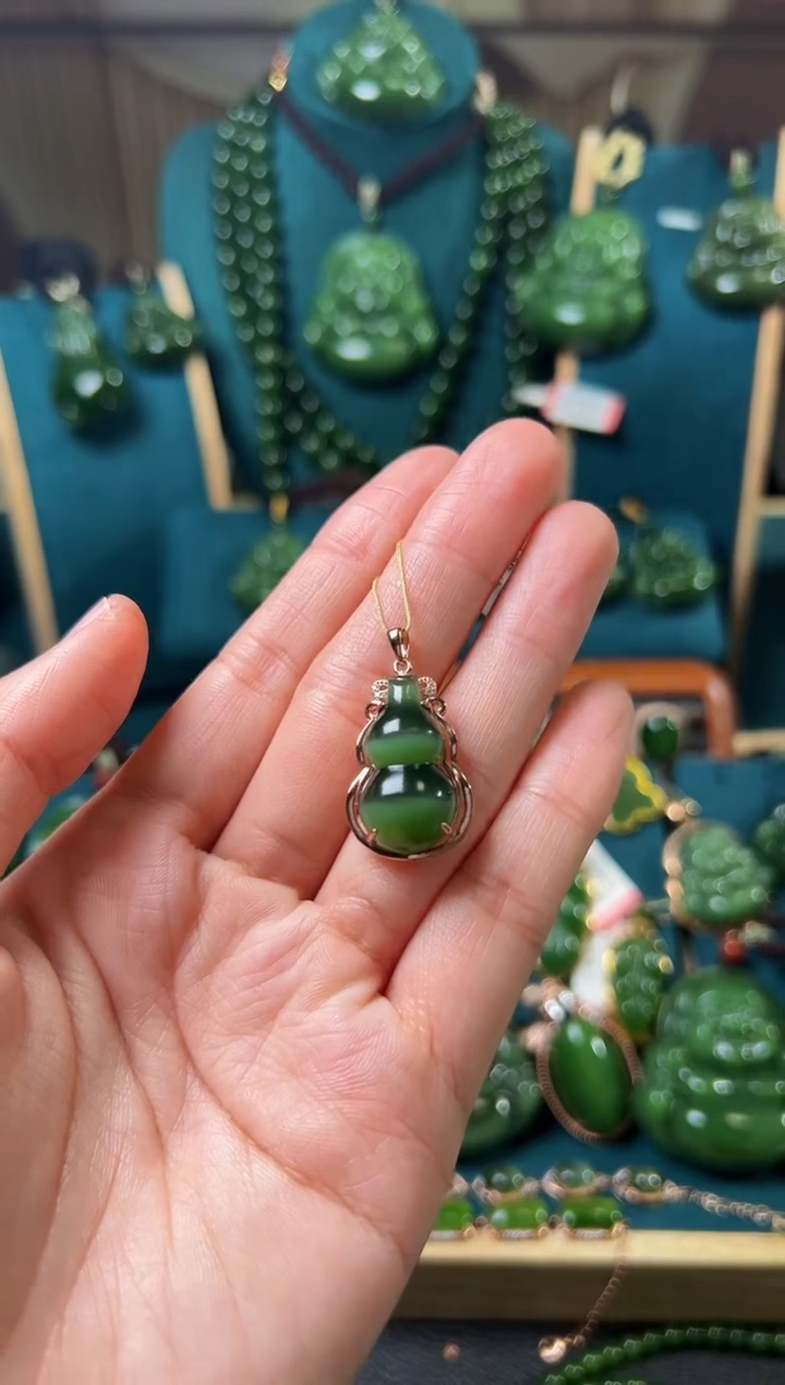 【闪购商品】和田玉（碧玉）颈饰银S925镶嵌碧玉13×23×8左右