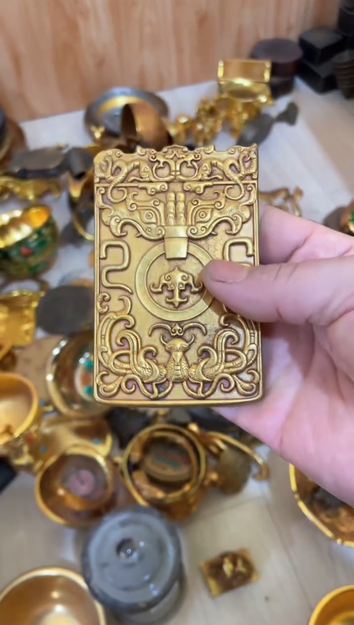 【闪购商品】摆件宫廷影视老旧工艺摆件