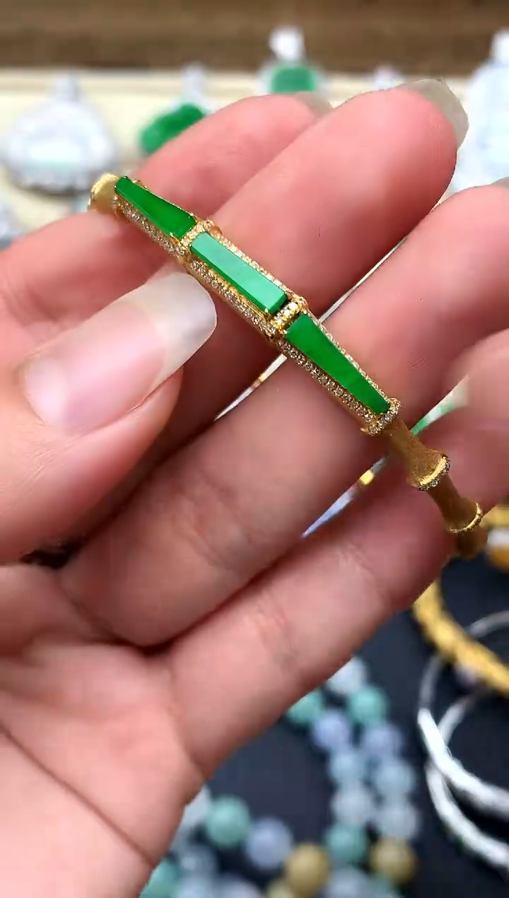 【闪购商品】翡翠手镯18K金镶嵌420-中国好珍宝