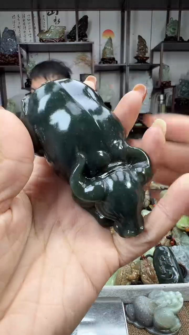 未镶嵌和田玉把件250