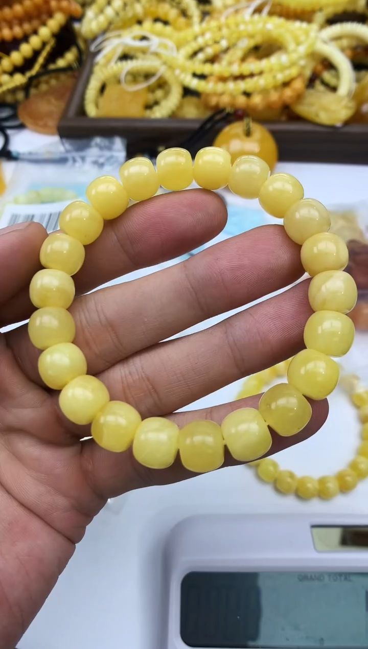 裸石琥珀未镶嵌手串