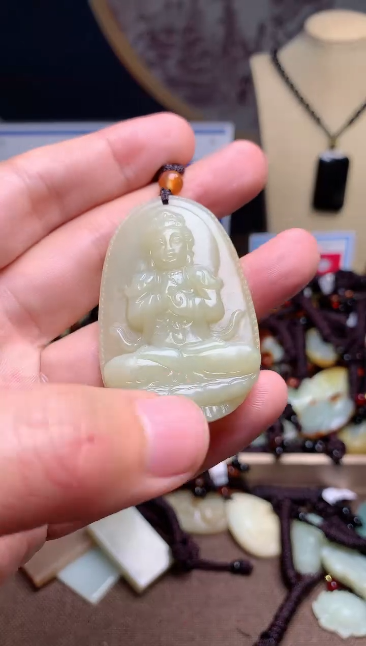 【闪购商品】和田玉颈饰未镶嵌1