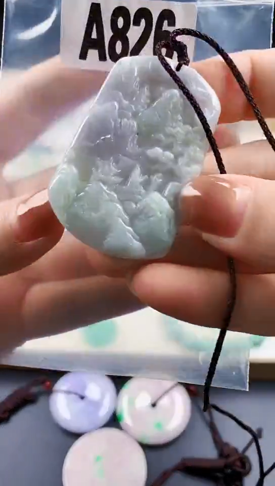 颈饰未镶嵌翡翠天然翡翠吊坠挂件