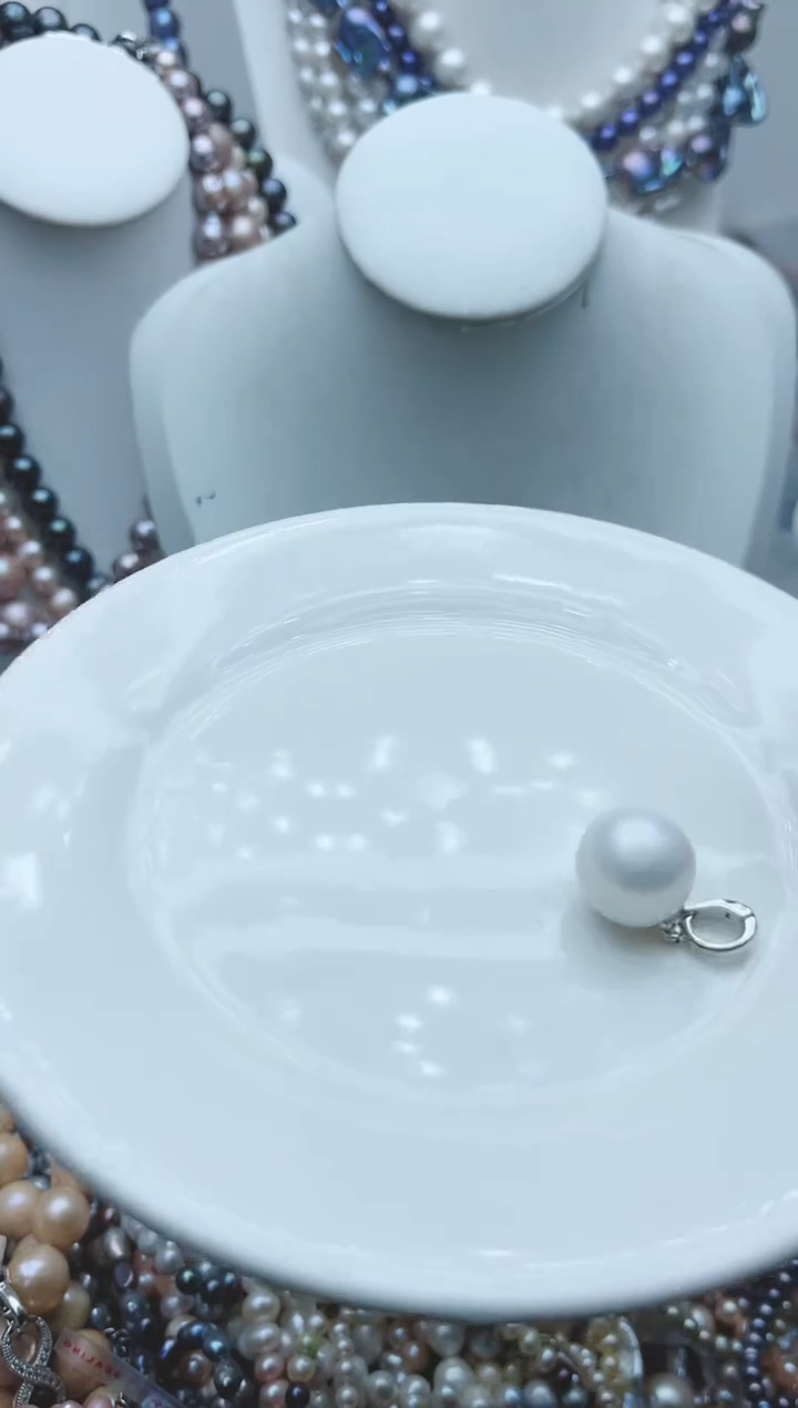 【闪购商品】淡水珍珠颈饰钛钢1