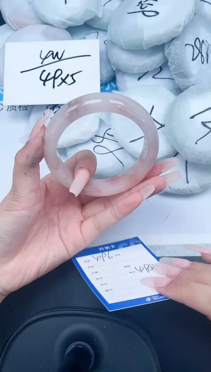 【闪购商品】石英质玉手镯未镶嵌496-60