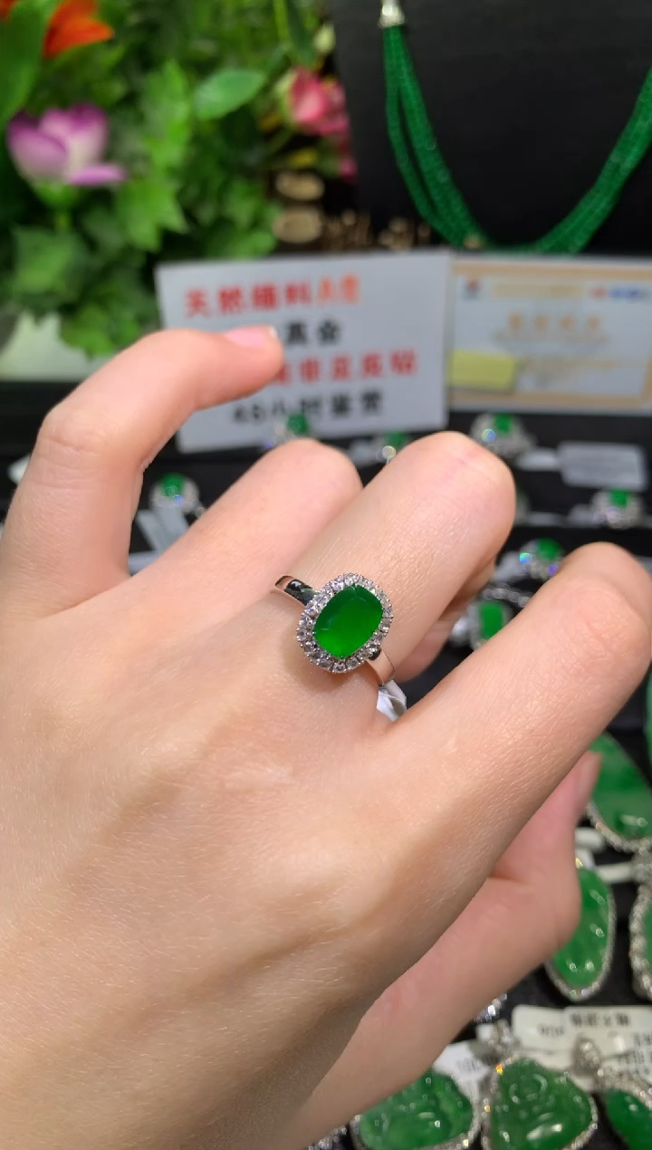 【闪购商品】翡翠戒指18K金镶嵌戒指